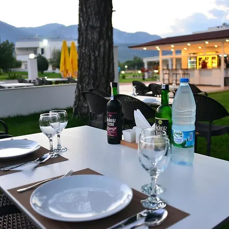 Dream Town Hotel&restaurant Hotell