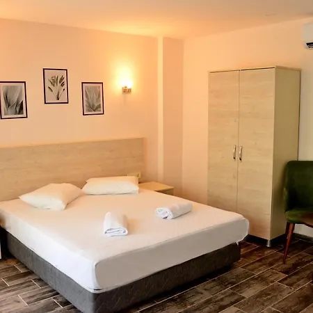 ホテル Dream Town Hotel&restaurant 3*