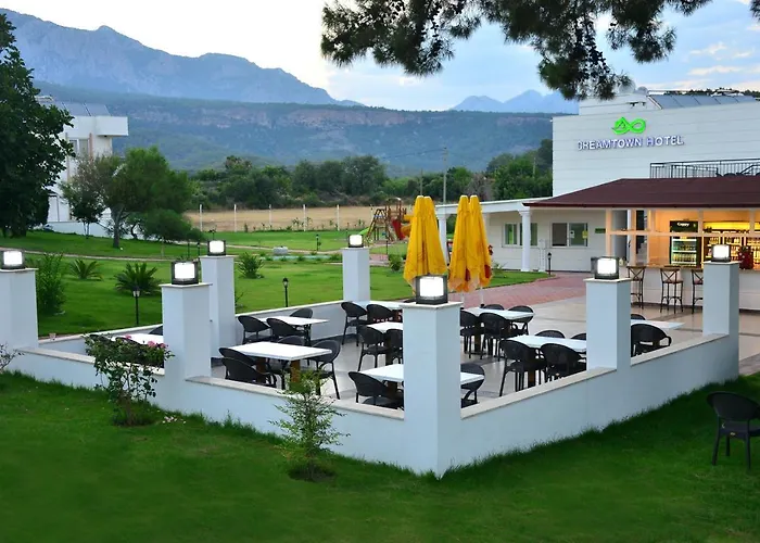 Ξενοδοχείο Dream Town Hotel&restaurant 3*