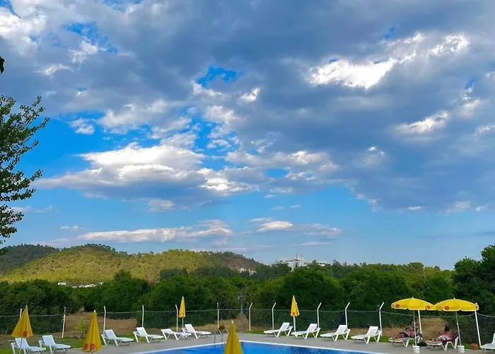 Ξενοδοχείο Dream Town Hotel&restaurant Κεμέρ