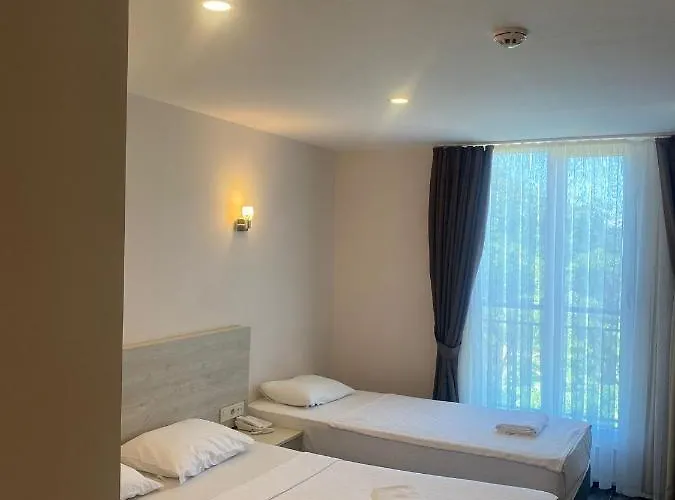 Dream Town Hotel&restaurant 3* Κεμέρ