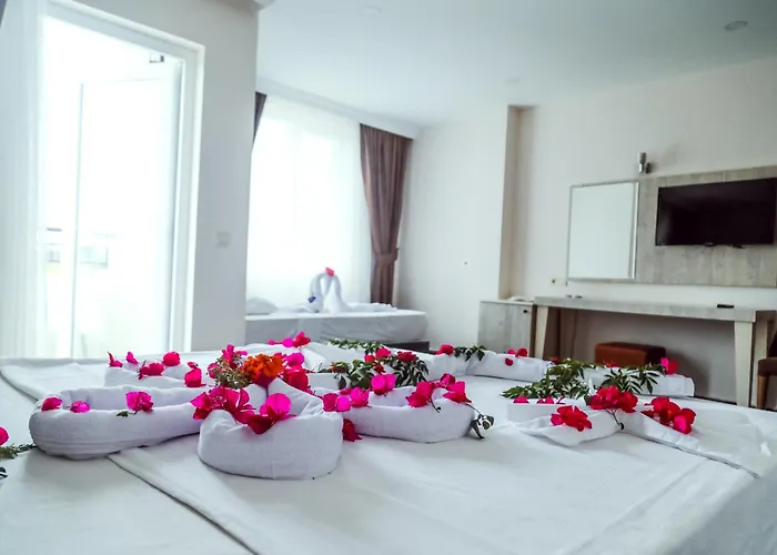 Dream Town Hotel&restaurant Ξενοδοχείο 3*