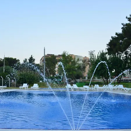 Dream Town Hotel&restaurant 3*