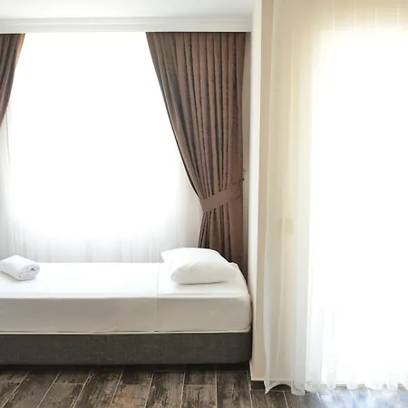 Hotell Dream Town Hotel&restaurant
